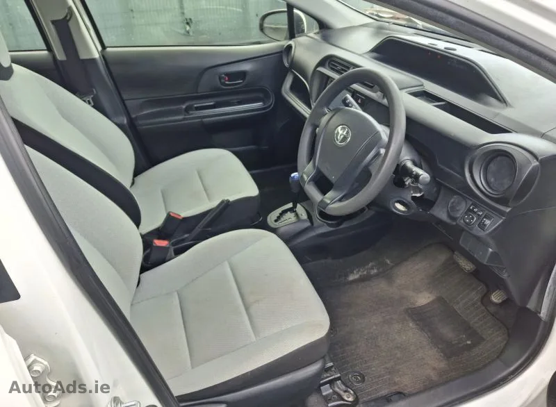 2017 Toyota Aqua – photo 9