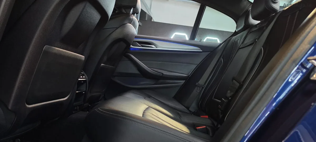 2018 BMW 5-Series – photo 17