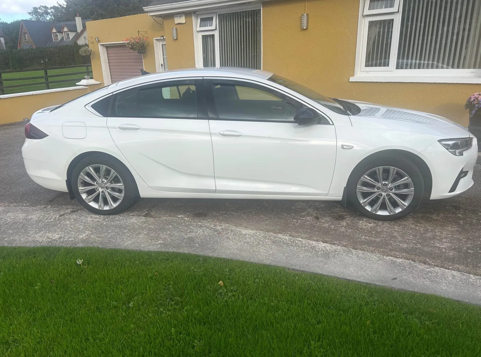 2022 Opel Insignia – photo 3