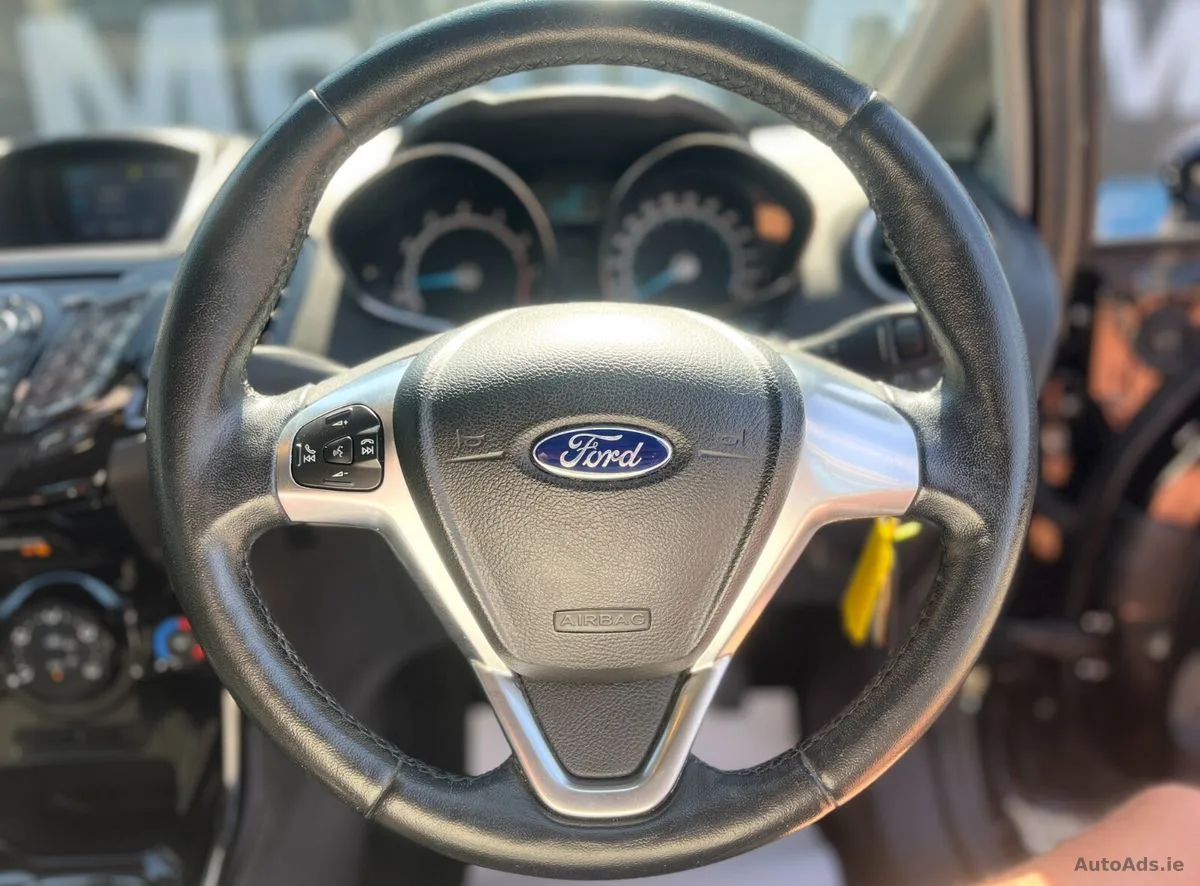 2017 Ford Fiesta – photo 12