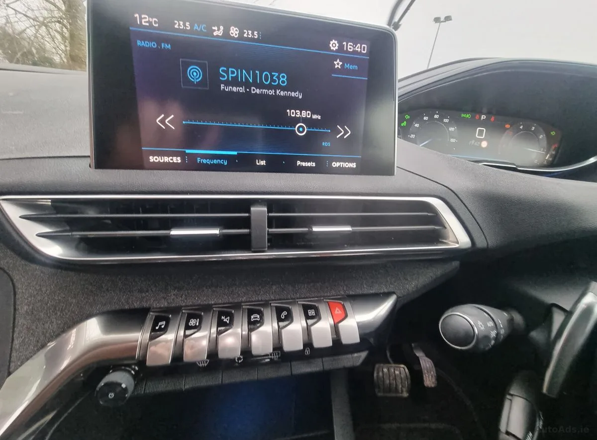 2018 Peugeot 5008 – photo 11