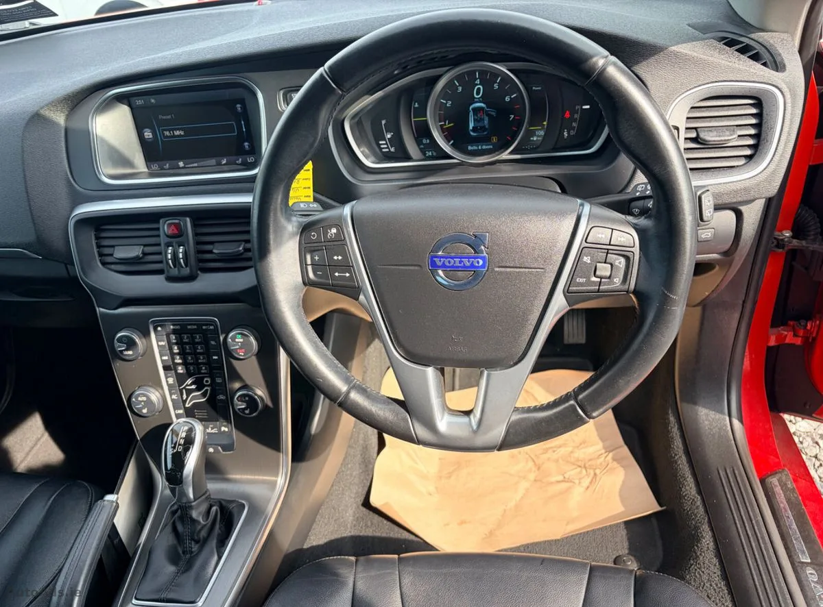 2015 Volvo V40 – photo 12