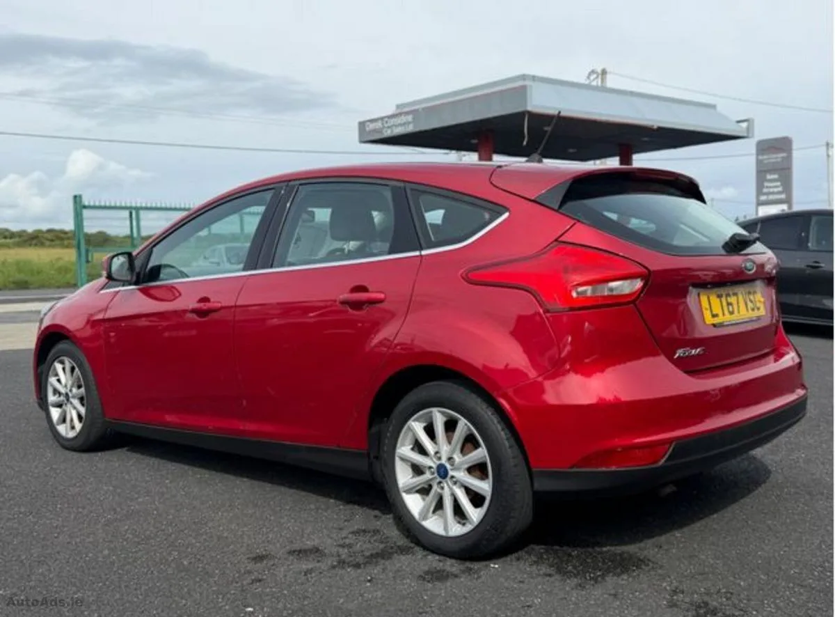 2017 Ford Focus – photo 7