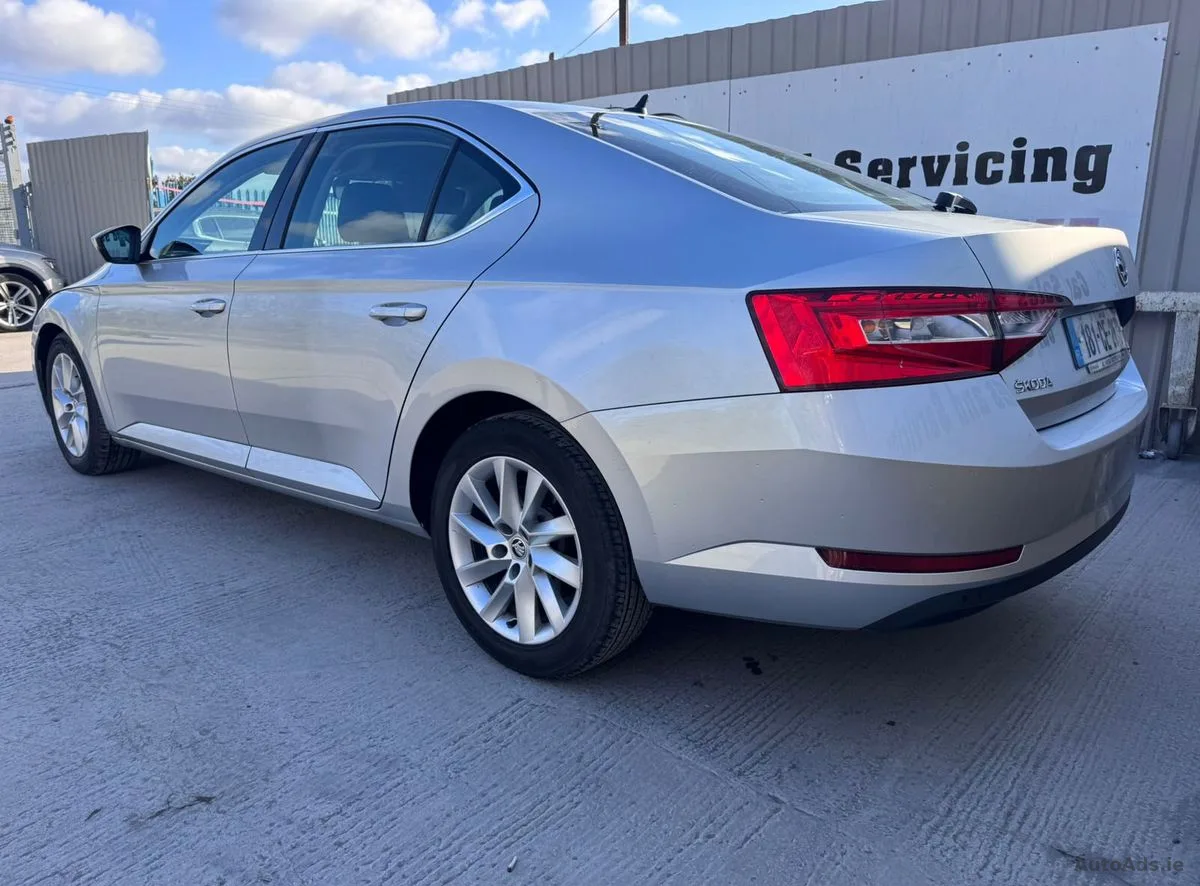 2018 Skoda Superb – photo 3