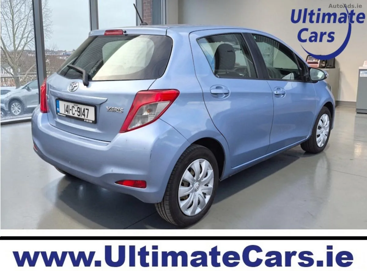 2014 Toyota Yaris – photo 4