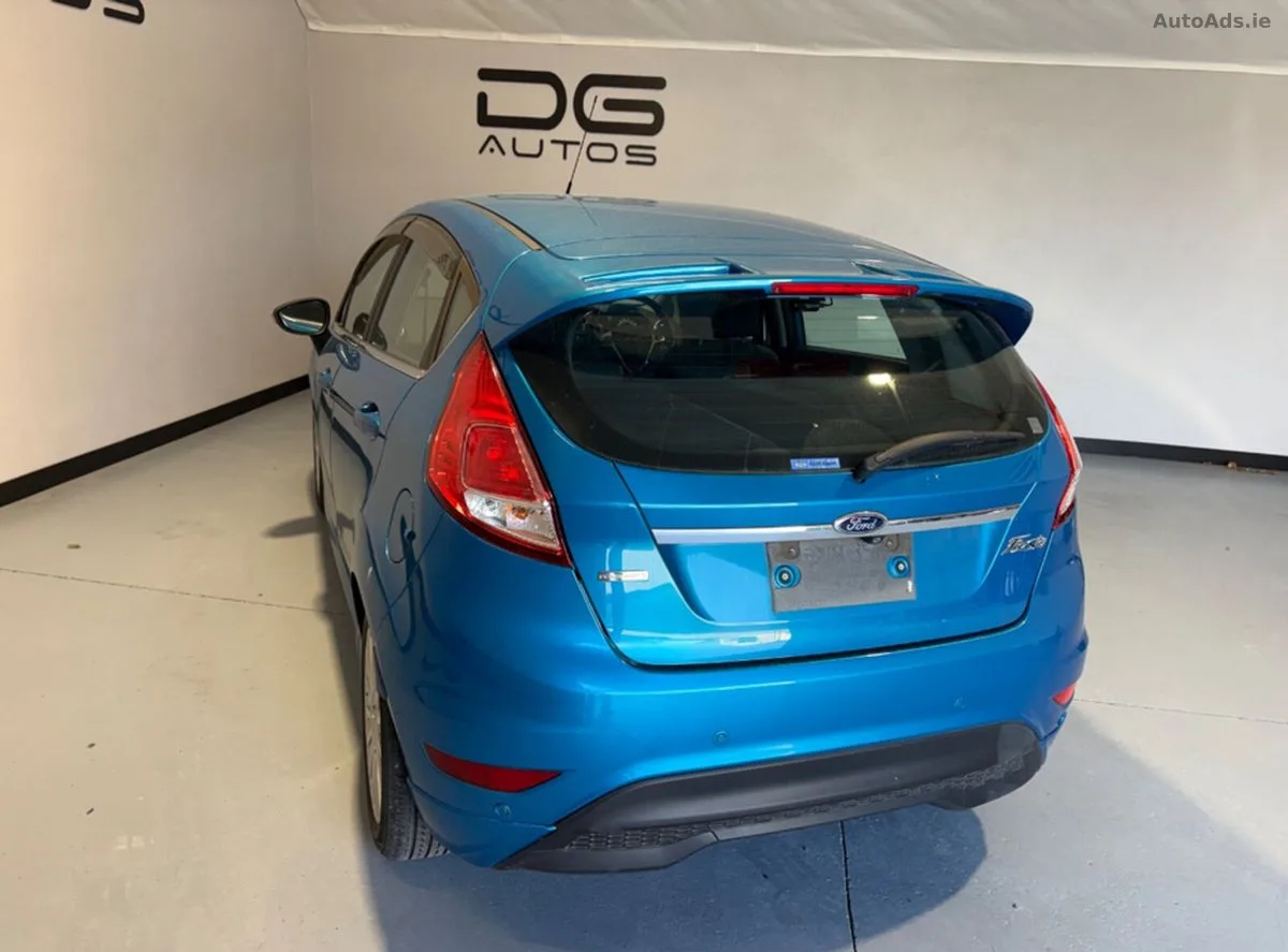2015 Ford Fiesta – photo 4