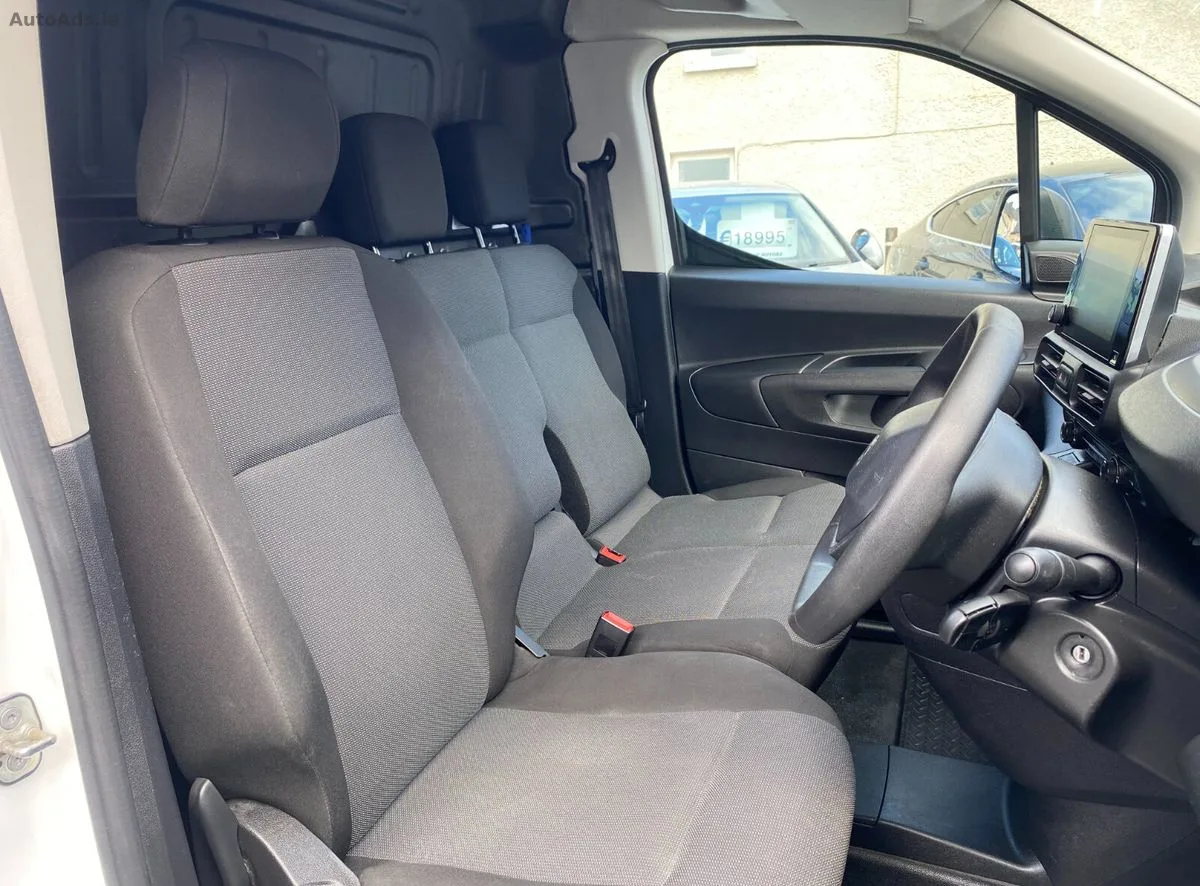 2021 Peugeot Partner – photo 14