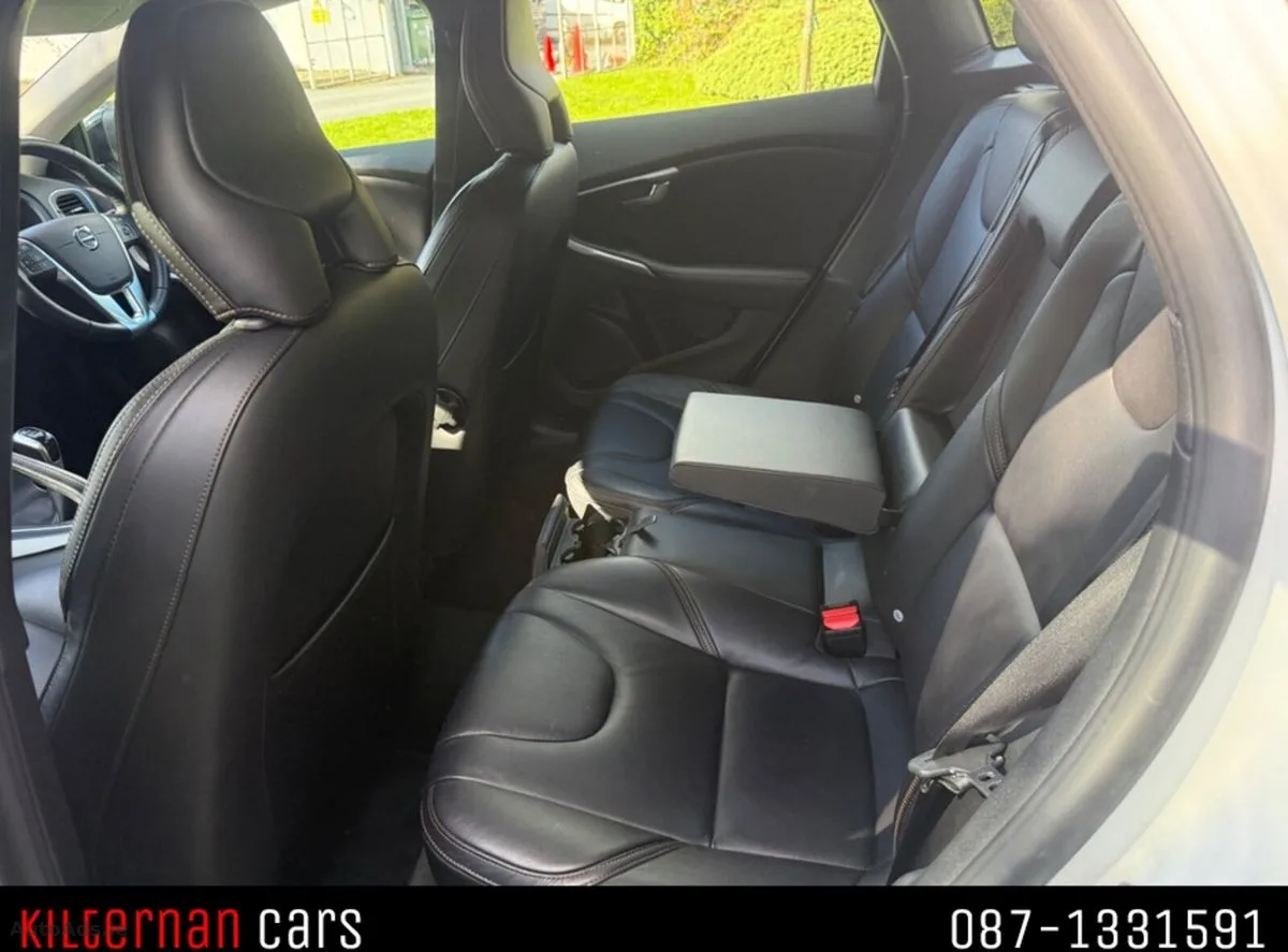 2017 Volvo V40 – photo 15