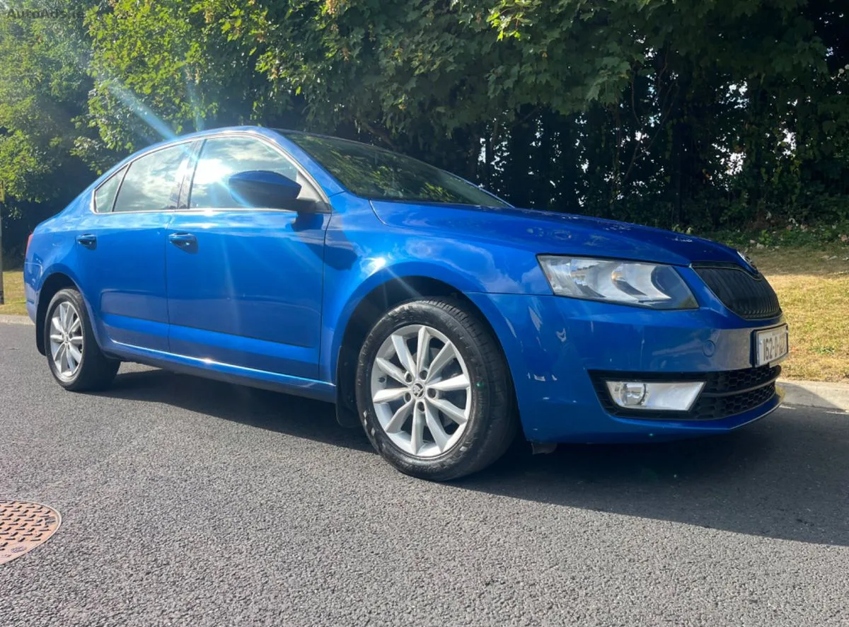2016 Skoda Octavia – photo 1