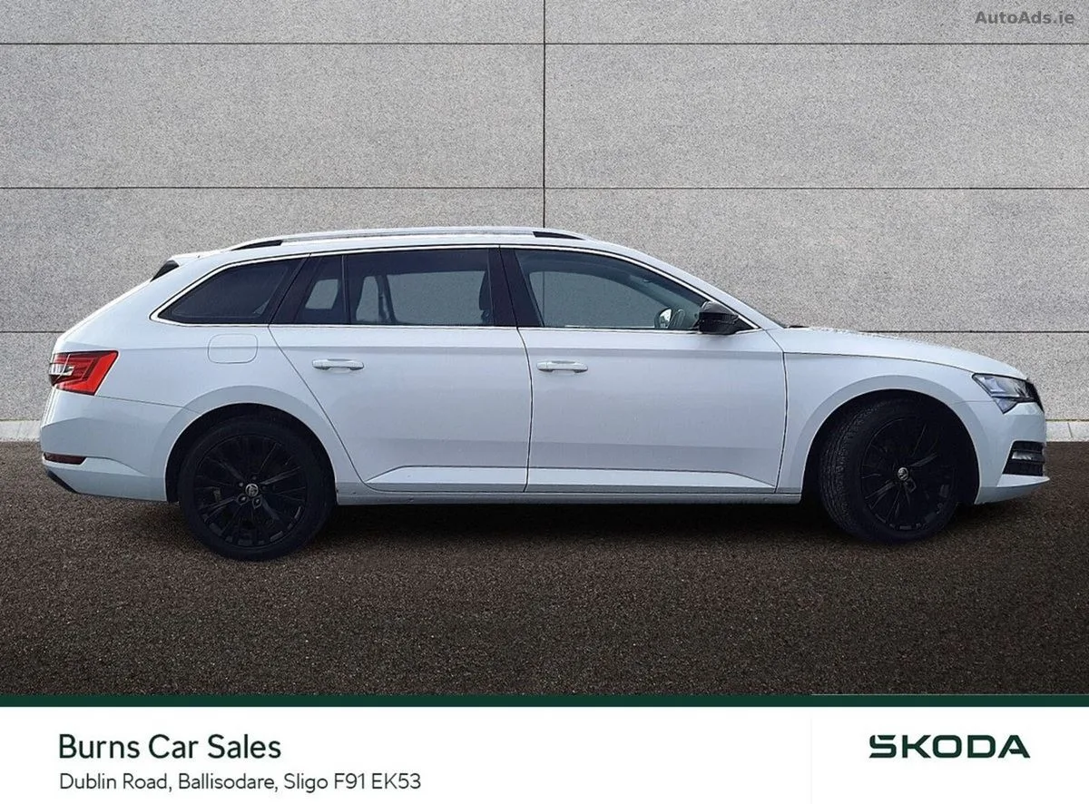 2021 Skoda Superb – photo 11