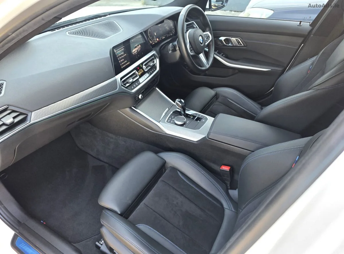 2021 BMW 3-Series – photo 16
