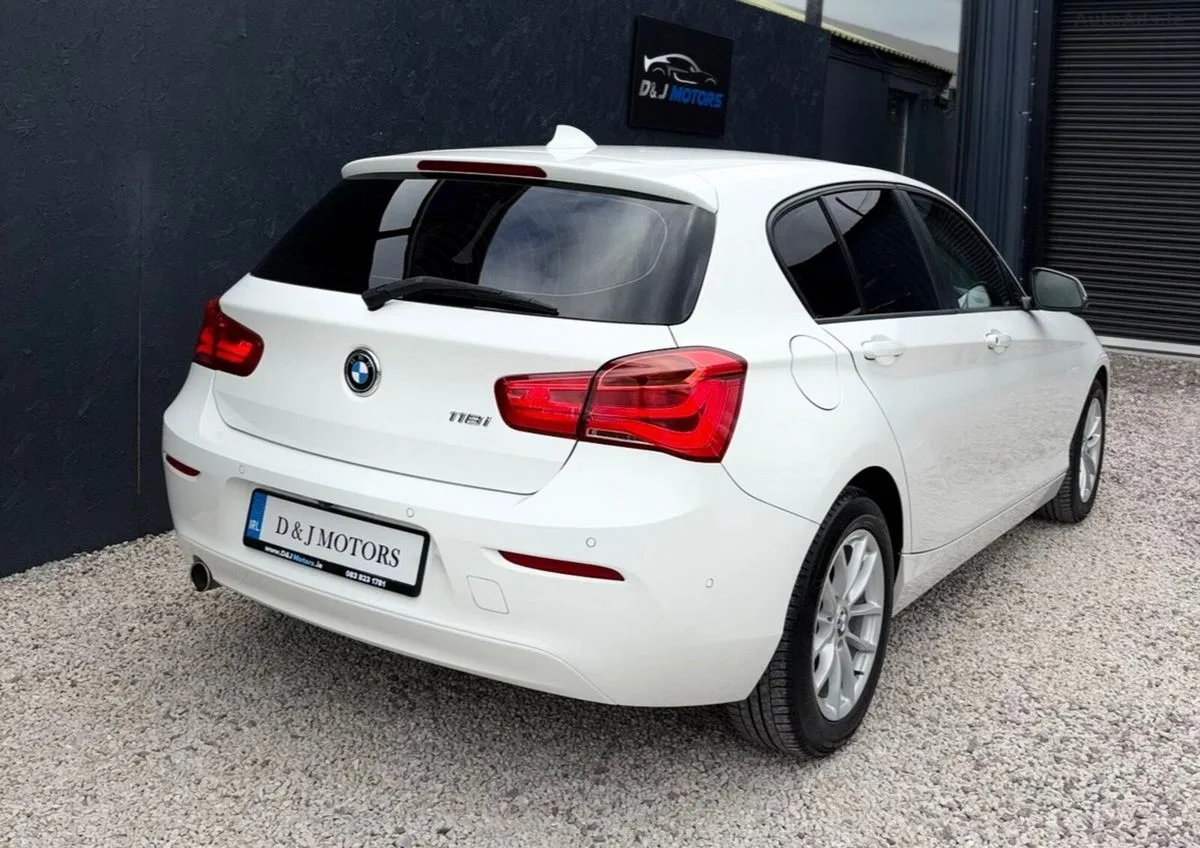 2017 BMW 1-Series – photo 18