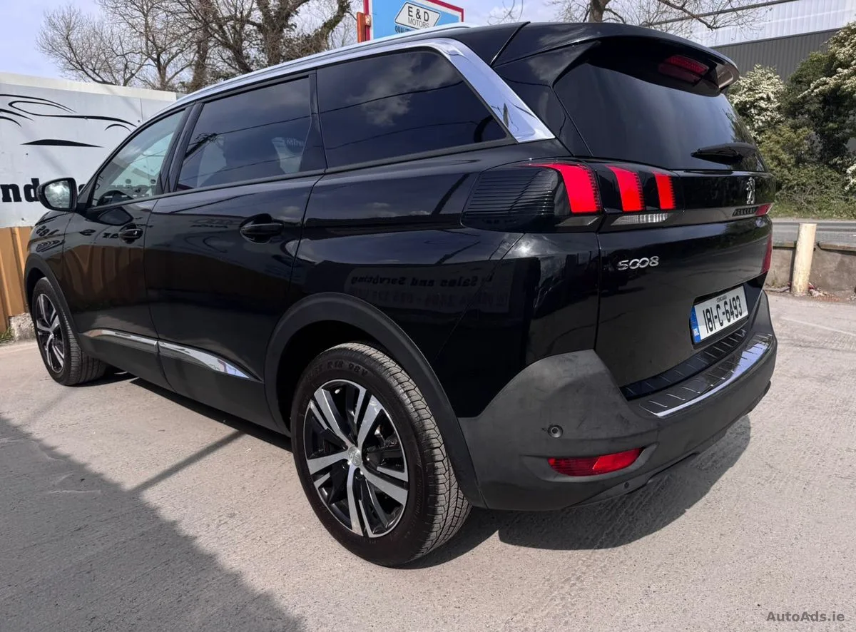 2018 Peugeot 5008 – photo 2