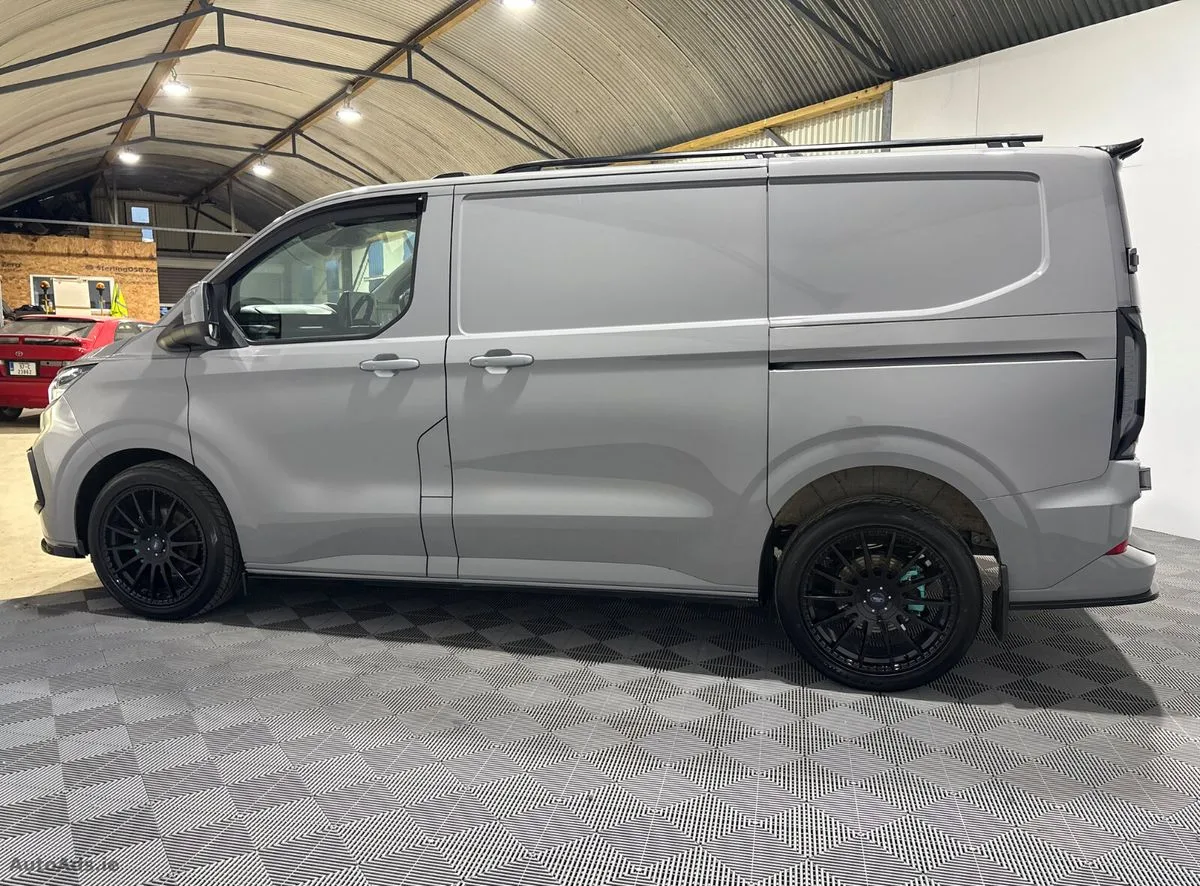 2024 Ford Transit Custom – photo 9