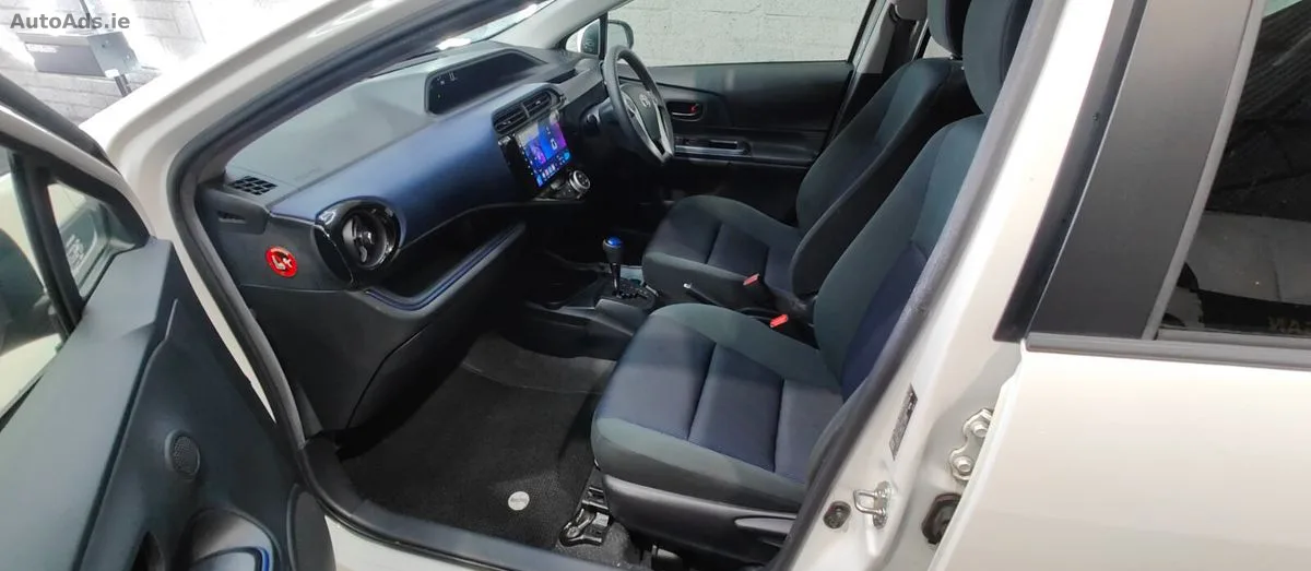 2016 Toyota Aqua – photo 20