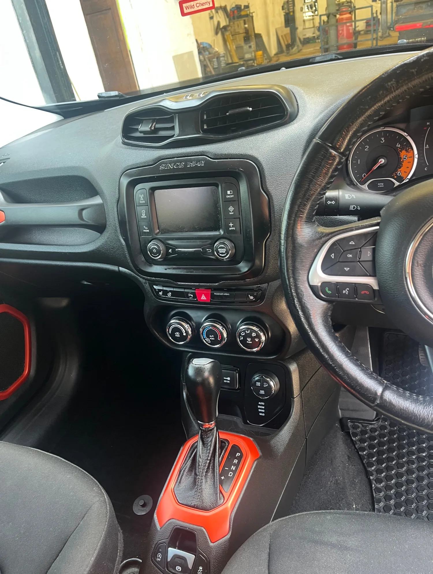 2017 Jeep Renegade – photo 4