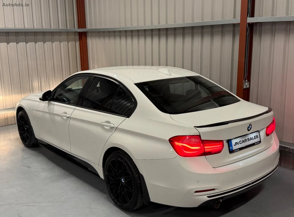 2015 BMW 3-Series – photo 11