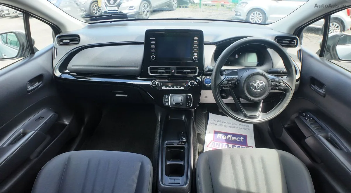 2021 Toyota Aqua – photo 13