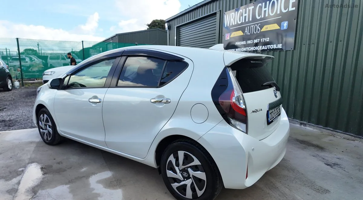 2020 Toyota Aqua – photo 8