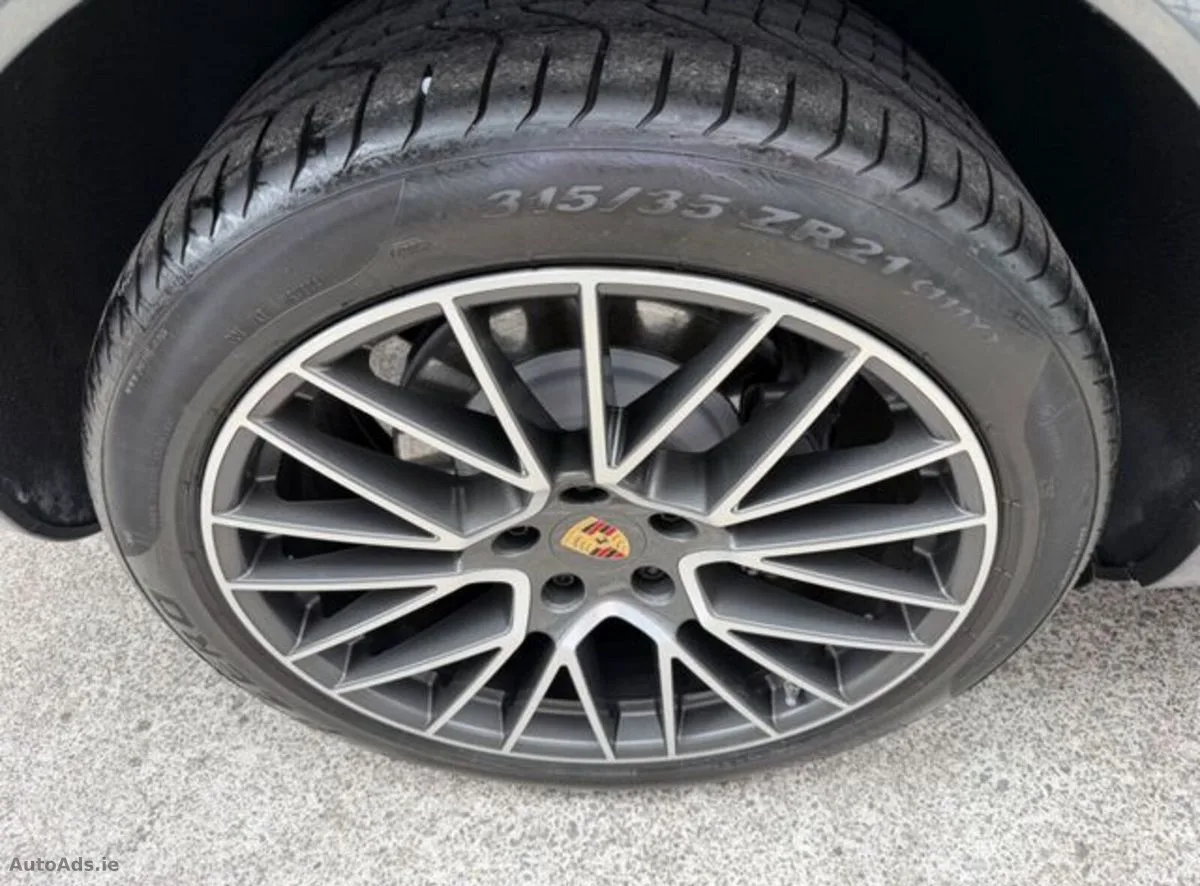 2023 Porsche Cayenne – photo 8