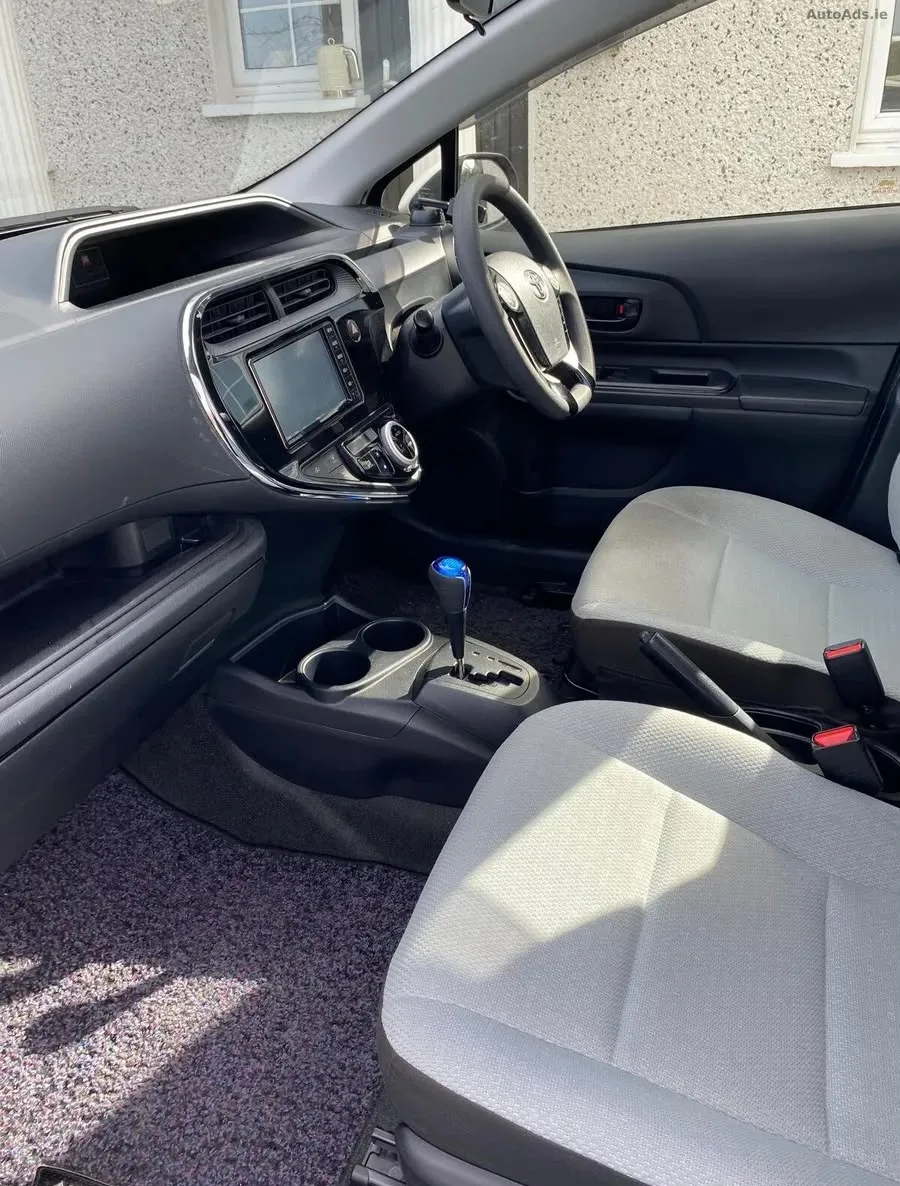 2020 Toyota Aqua – photo 5
