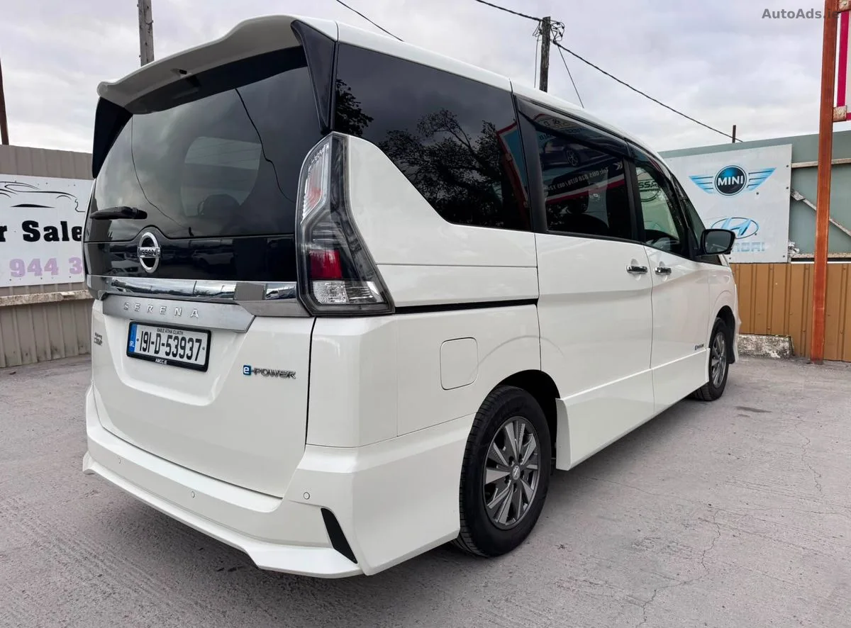 2019 Nissan Serena – photo 5