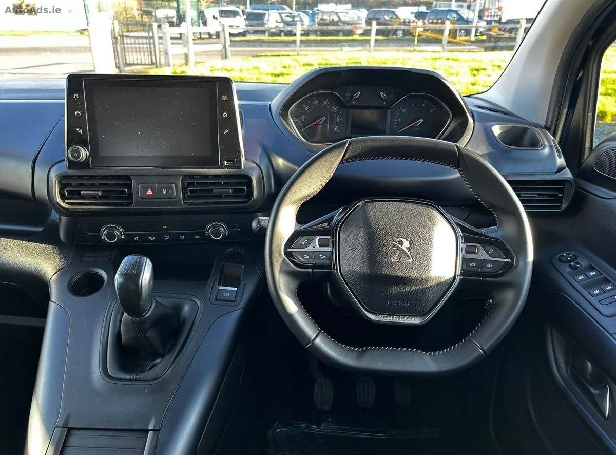 2021 Peugeot Rifter – photo 10
