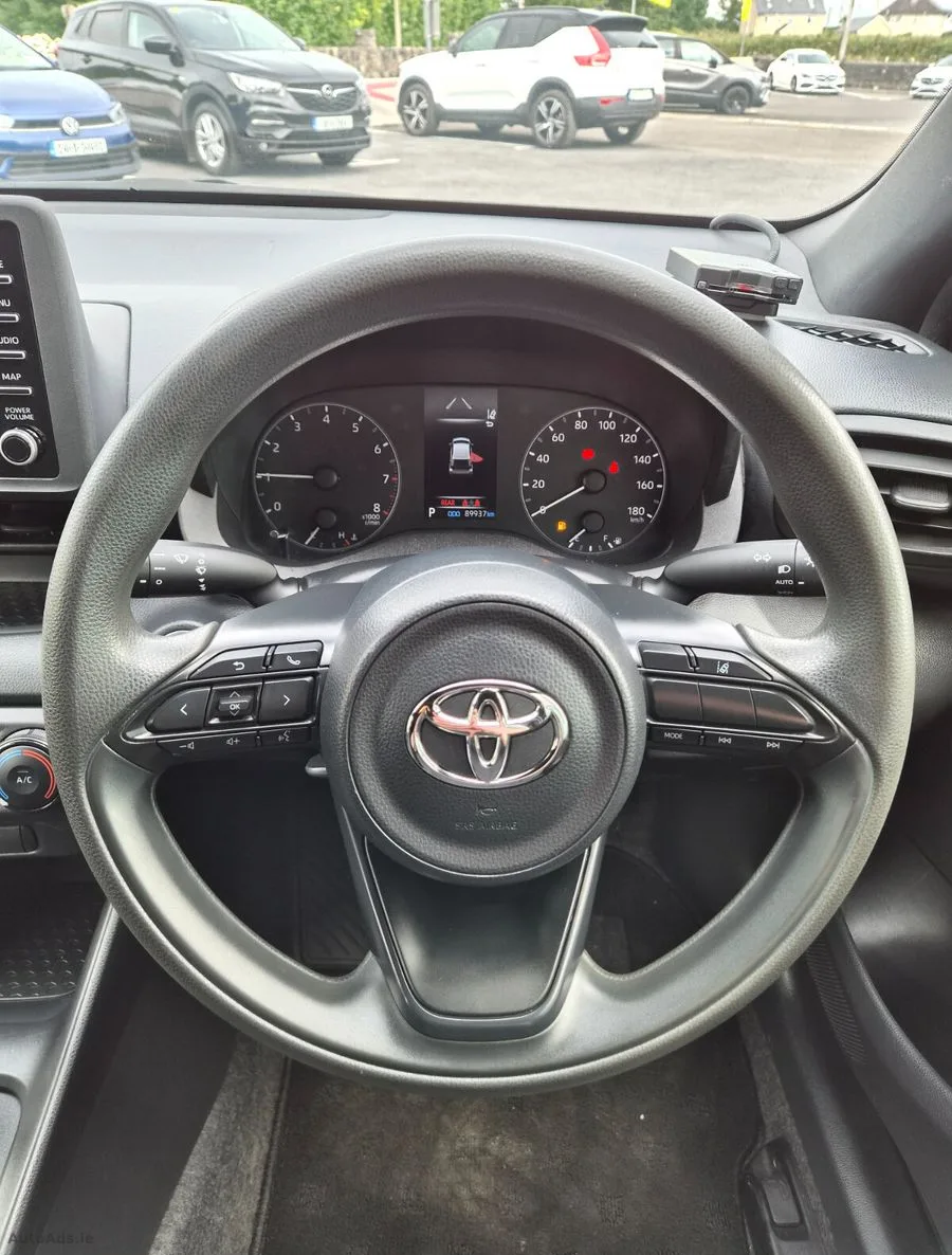 2022 Toyota Yaris – photo 12