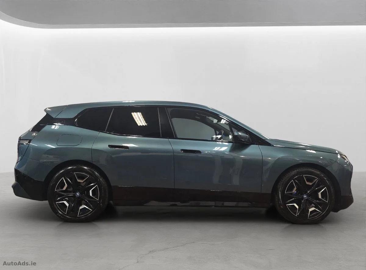 2022 BMW iX – photo 7