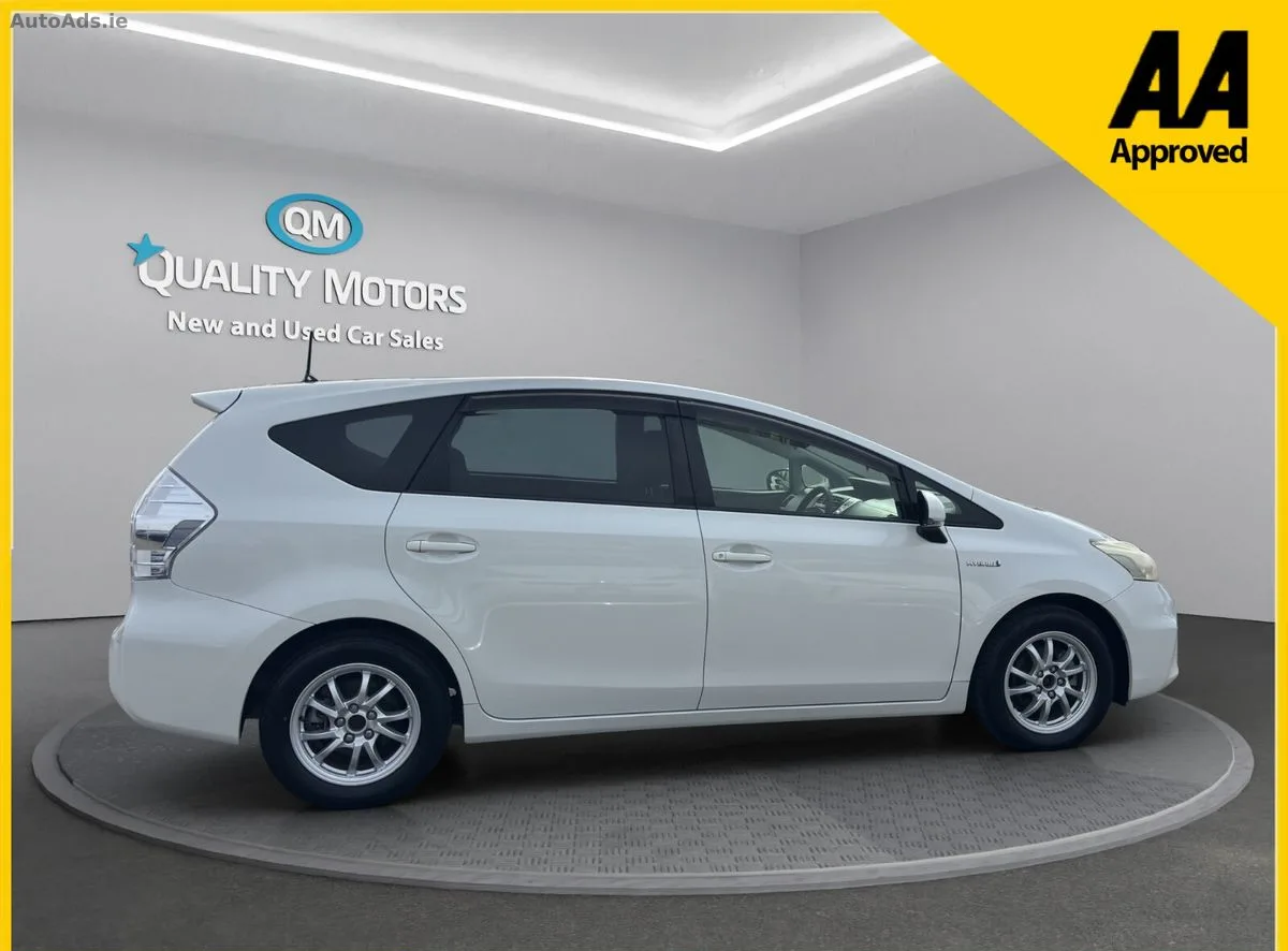 2013 Toyota Prius – photo 8