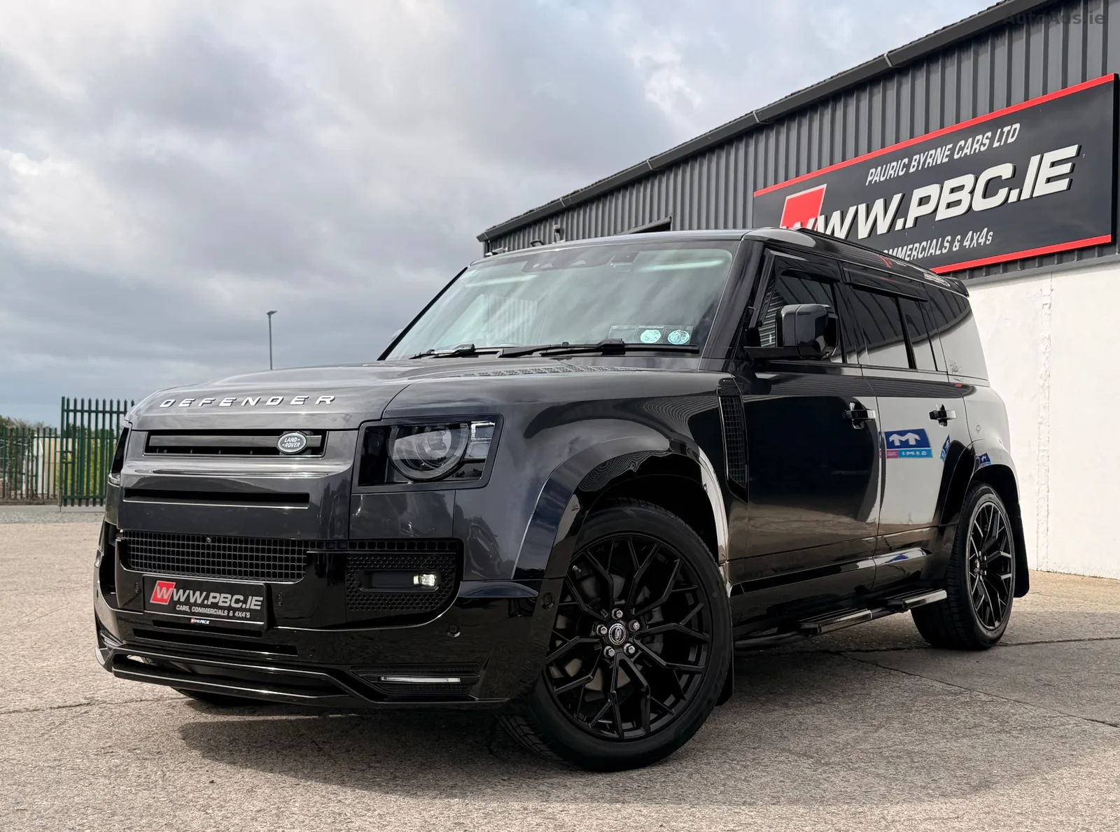 2023 Land Rover Defender