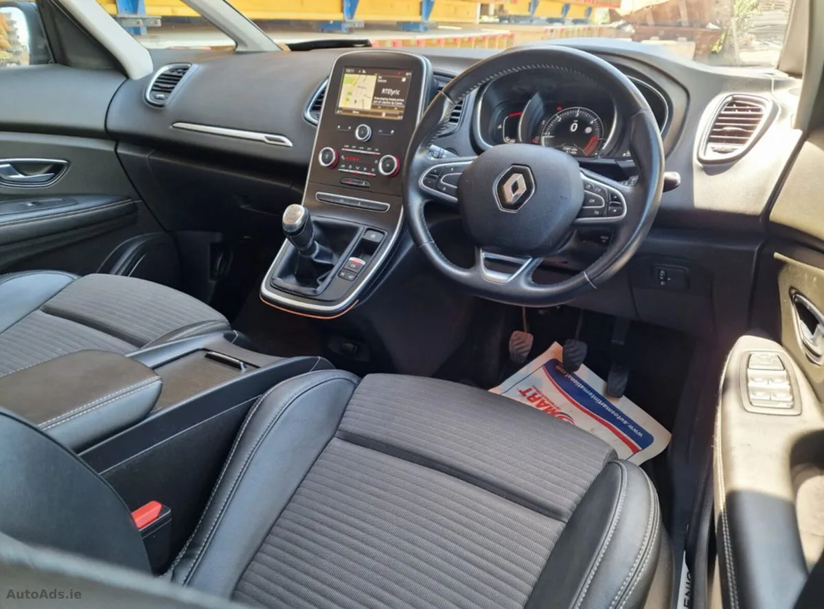 2017 Renault Grand Scenic – photo 10