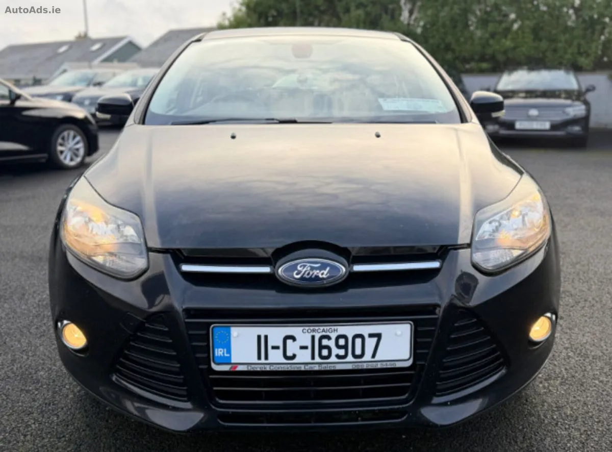 2011 Ford Focus – photo 2
