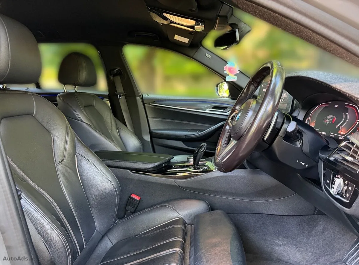 2021 BMW 5-Series – photo 8