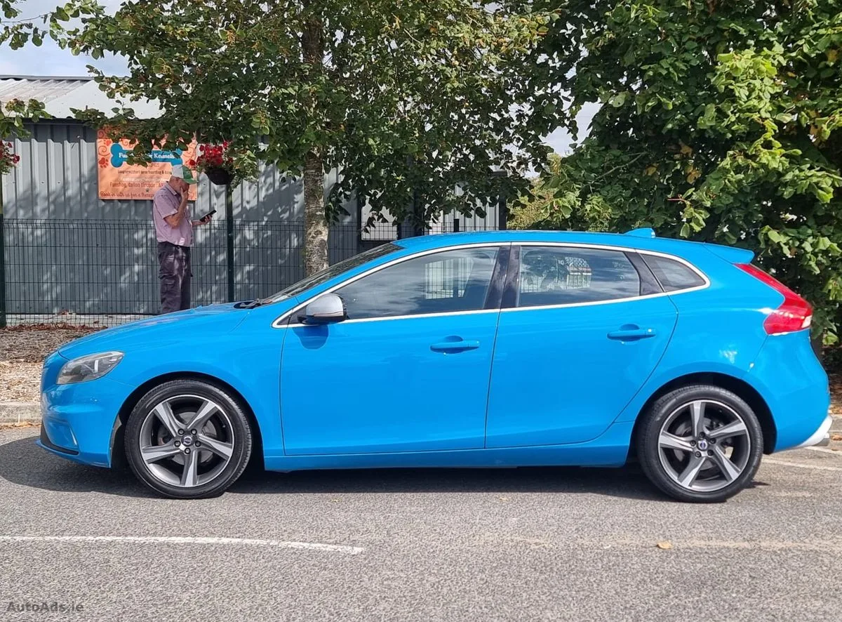 2015 Volvo V40 – photo 10