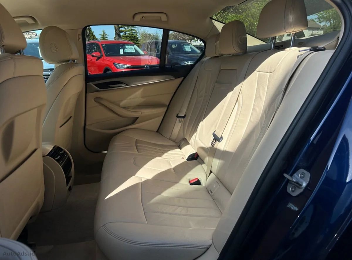 2018 BMW 5-Series – photo 12