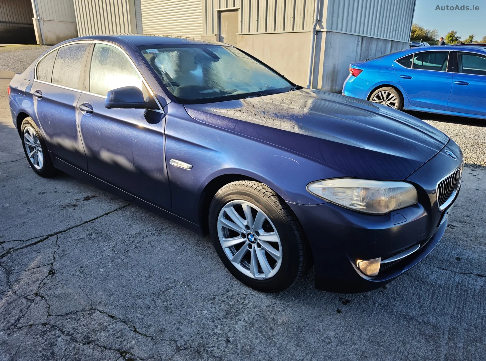 2011 BMW 5 Series – photo 2