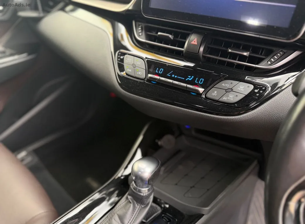 2017 Toyota C-HR – photo 11