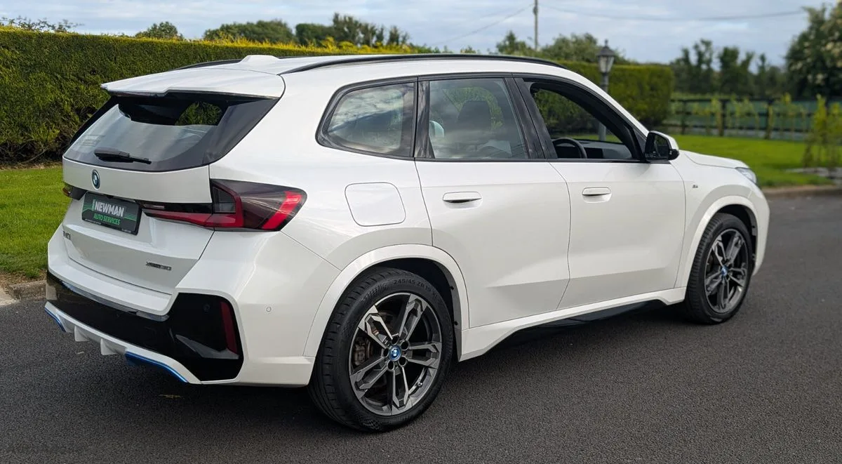2023 BMW iX1 – photo 20