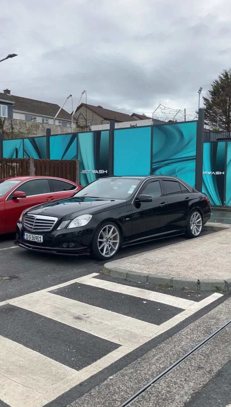 2010 Mercedes-Benz E-Class – photo 1