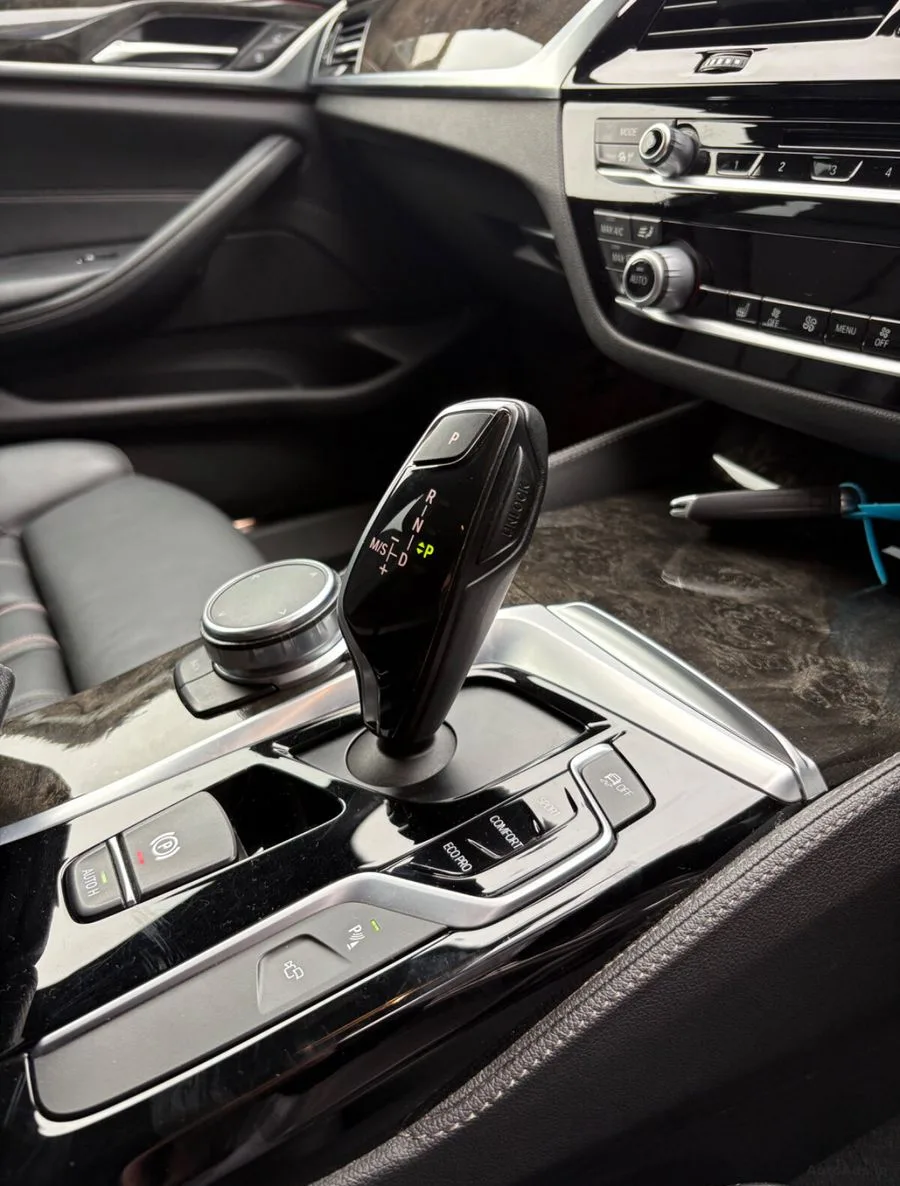 2017 BMW 5-Series – photo 16