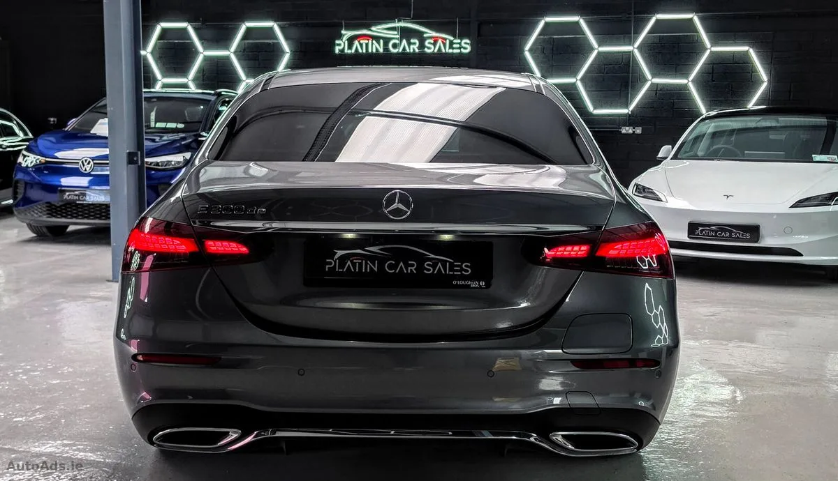 2021 Mercedes-Benz E-Class – photo 12