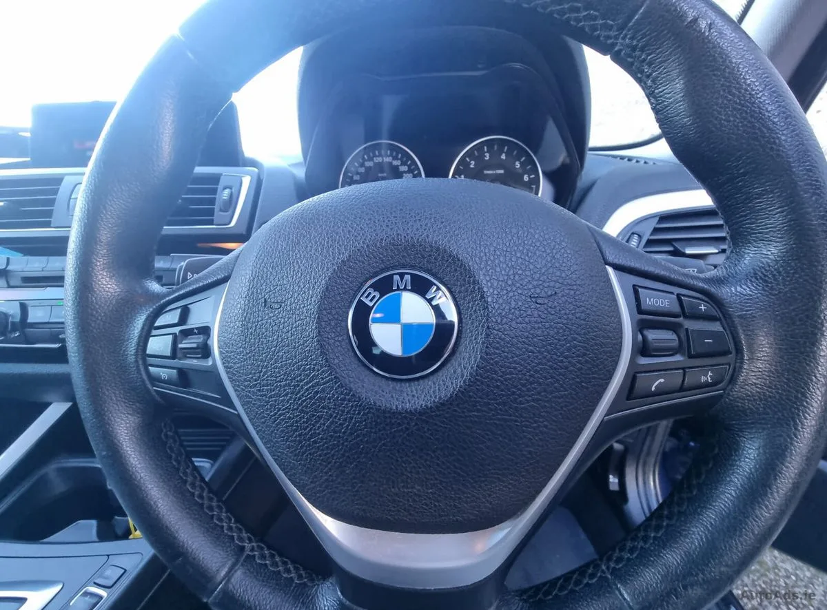 2016 BMW 1-Series – photo 15