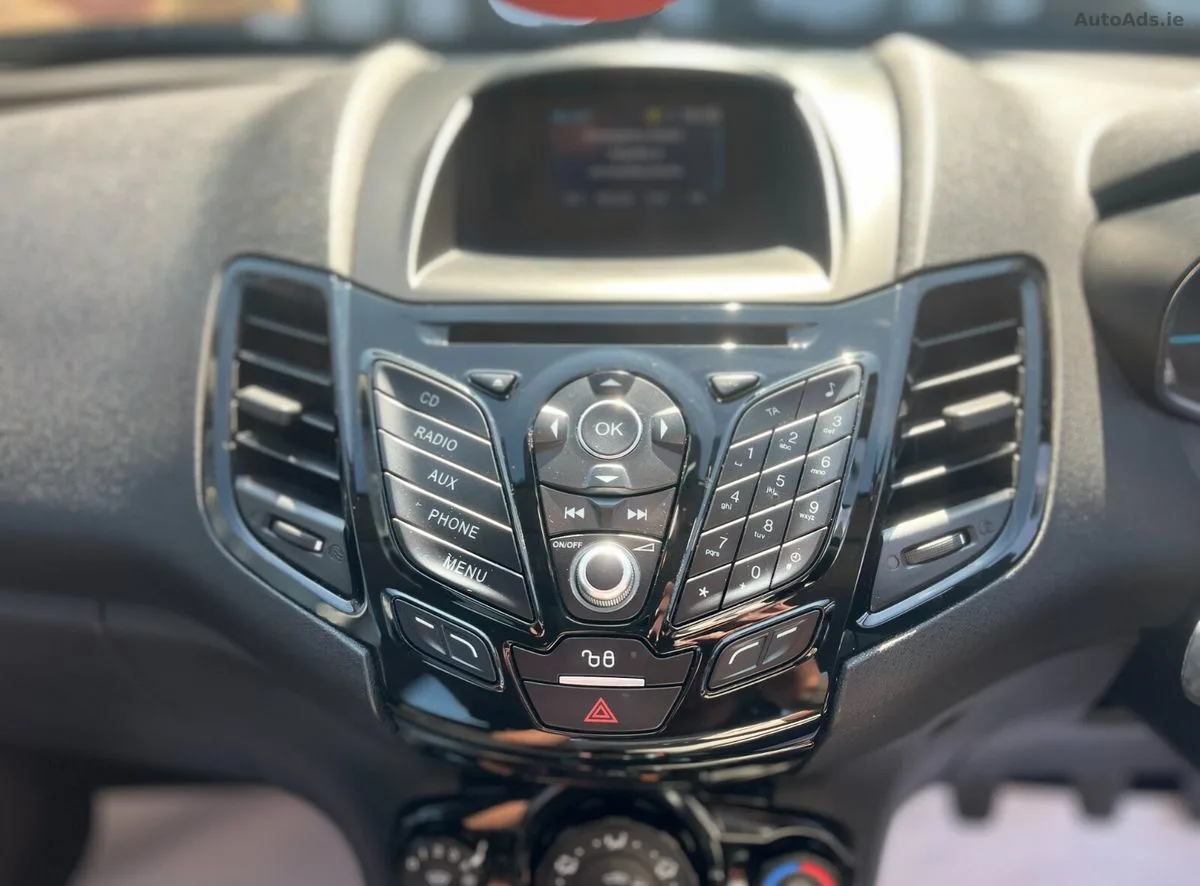 2017 Ford Fiesta – photo 11