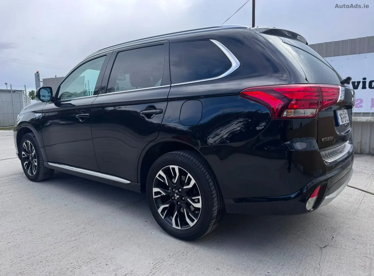 2016 Mitsubishi Outlander – photo 12