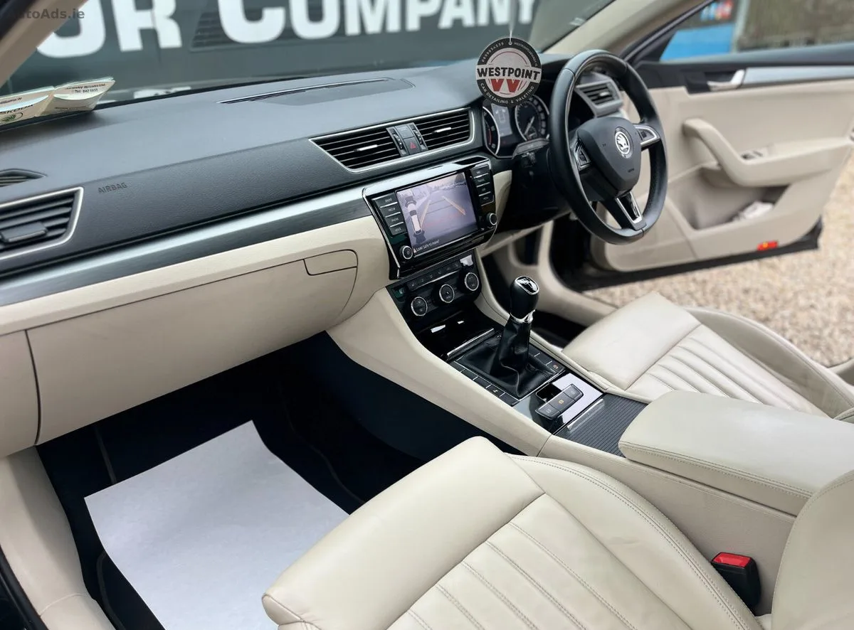 2015 Skoda Superb – photo 9
