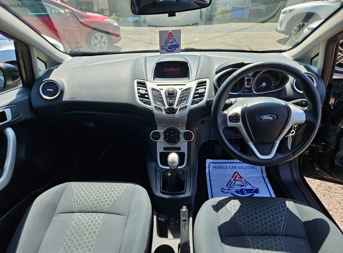 2012 Ford Fiesta – photo 19