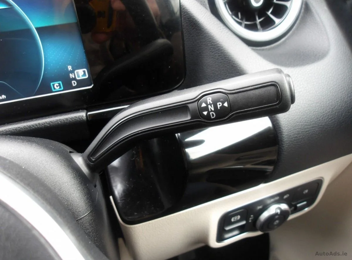 2022 Mercedes-Benz GLA – photo 13