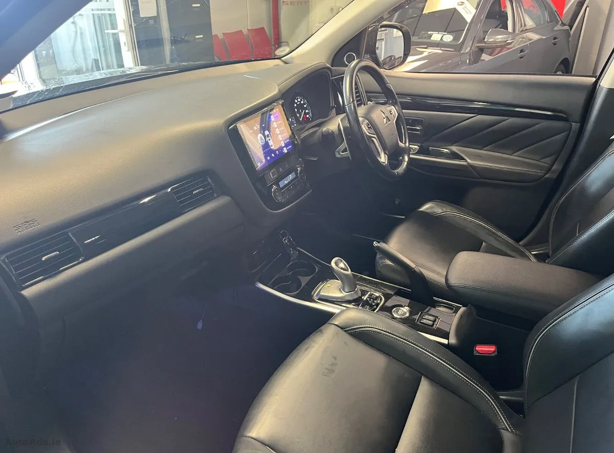 2017 Mitsubishi Outlander – photo 17