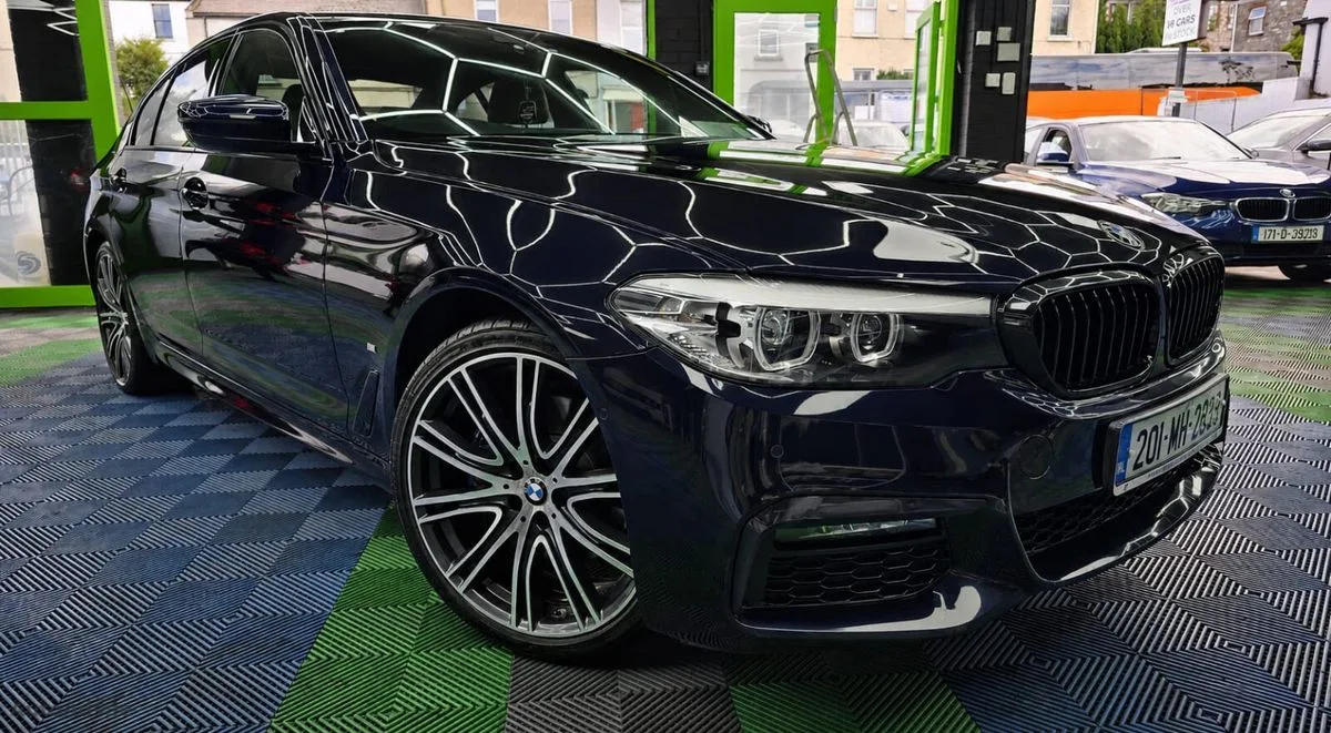 2020 BMW 5-Series – photo 2